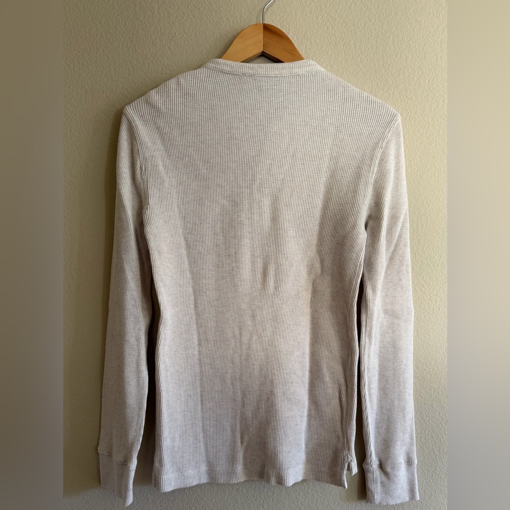 Banana Republic Rustic Long Sleeve Waffle Knit Henley in Oatmeal Heather XS - Picture 5 of 9